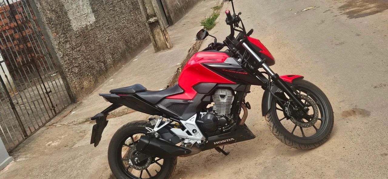 CB300F SemiNova - Foto 3