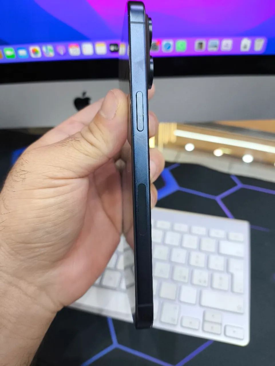 iPhone 15 pro max semi novo  - Foto 5