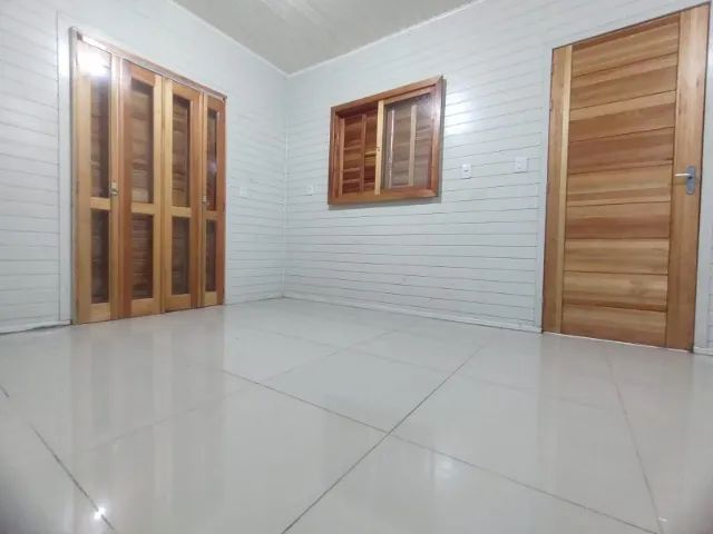 Casa 2 suítes com churrasqueira e pátio - Foto 5