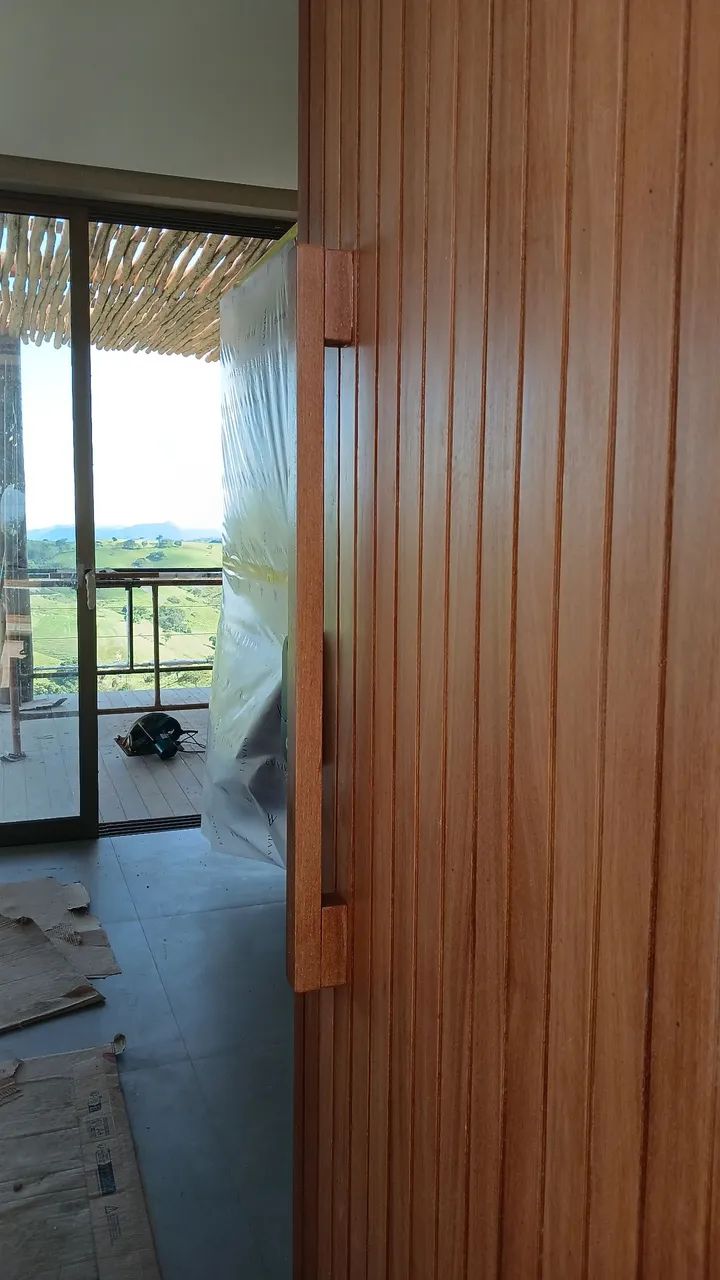 Carpinteiro proprietário para sua obra