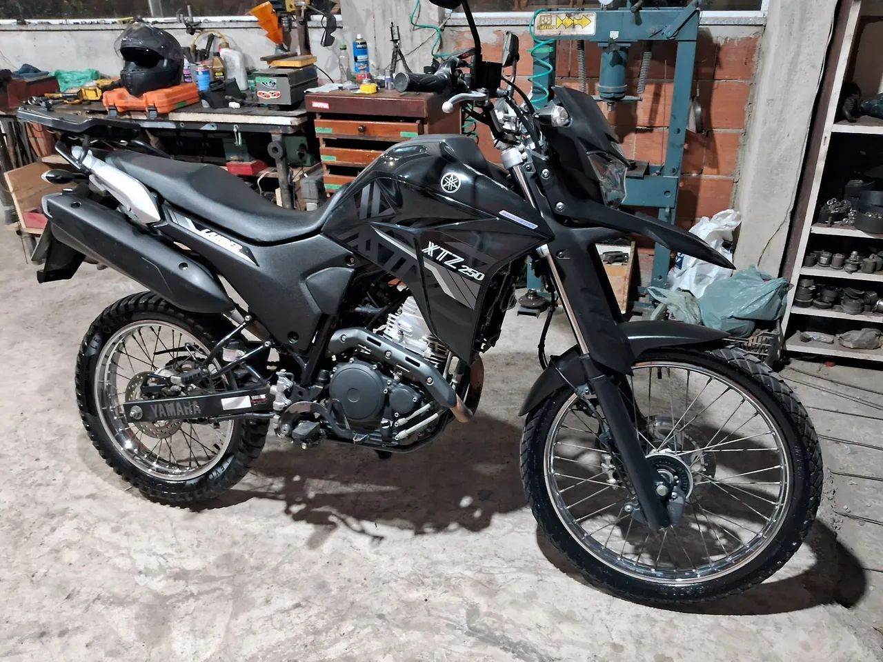 Lander 250