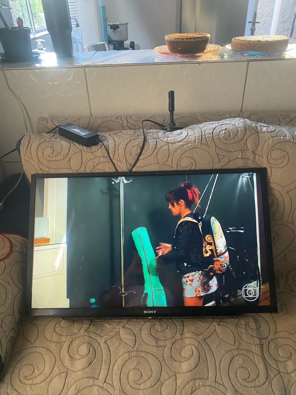 TV Sony 32", Smart, em perfeito estado e funcionando normalmente. - Foto 3