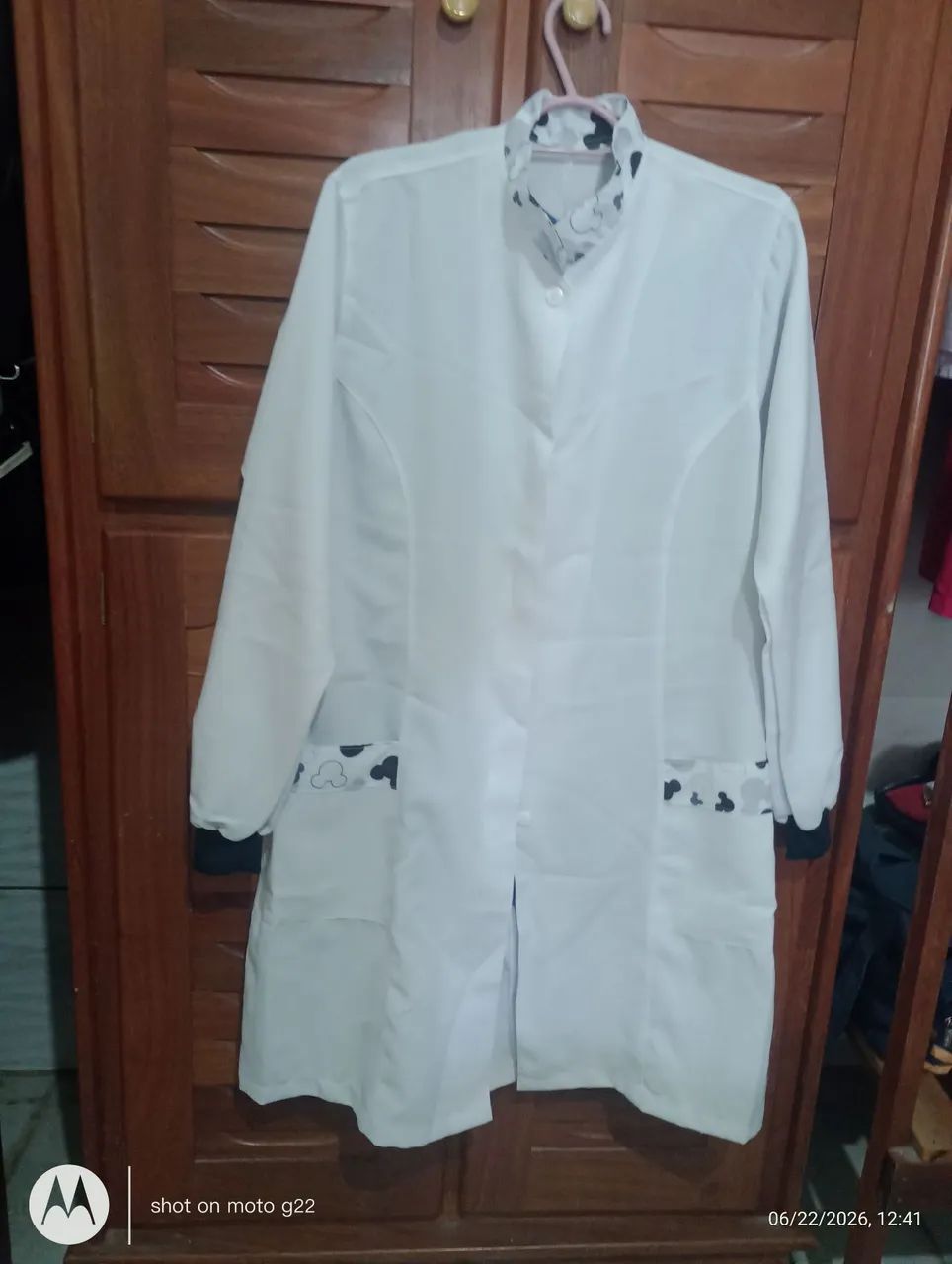 Jaleco ? feminino para profissional de Enfermagem, Medicina , Nutrição, Odontologia.Etc