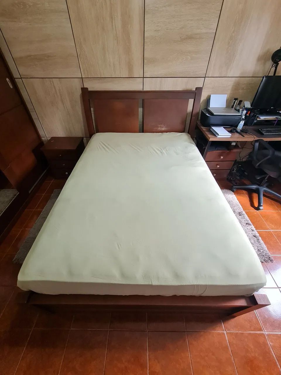 Cama de casal madeira maciça 4 gavetões. - Foto 5