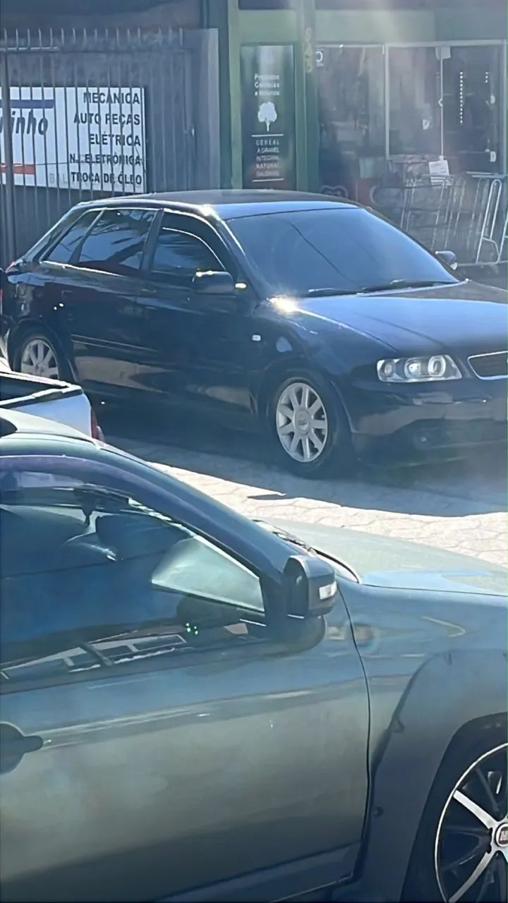 Audi A3 1.8 5P Mec. 2001 - Foto 2