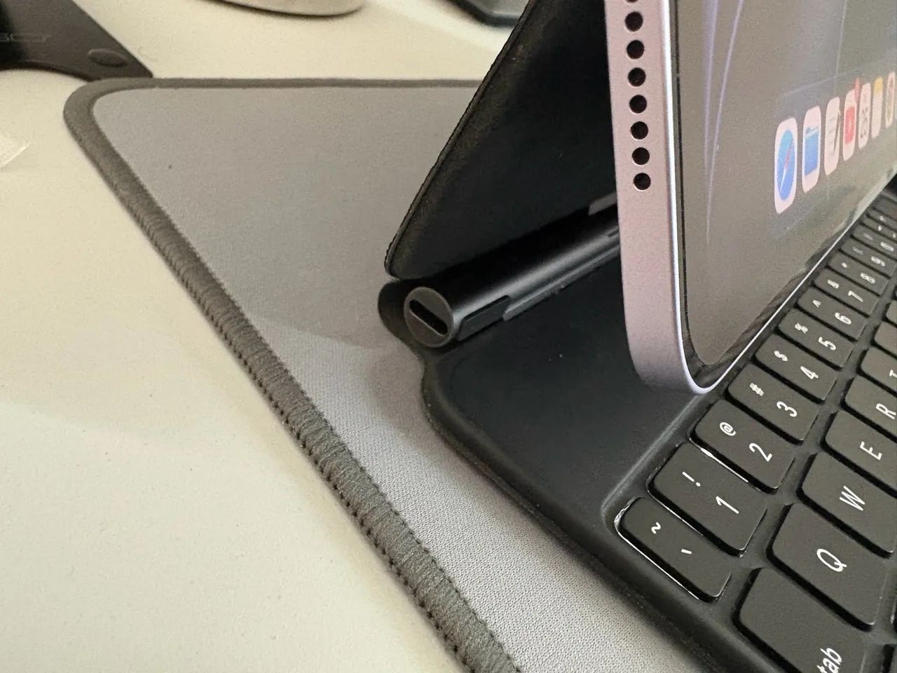 iPad Air M2 + Magic Keyboard original - Foto 3