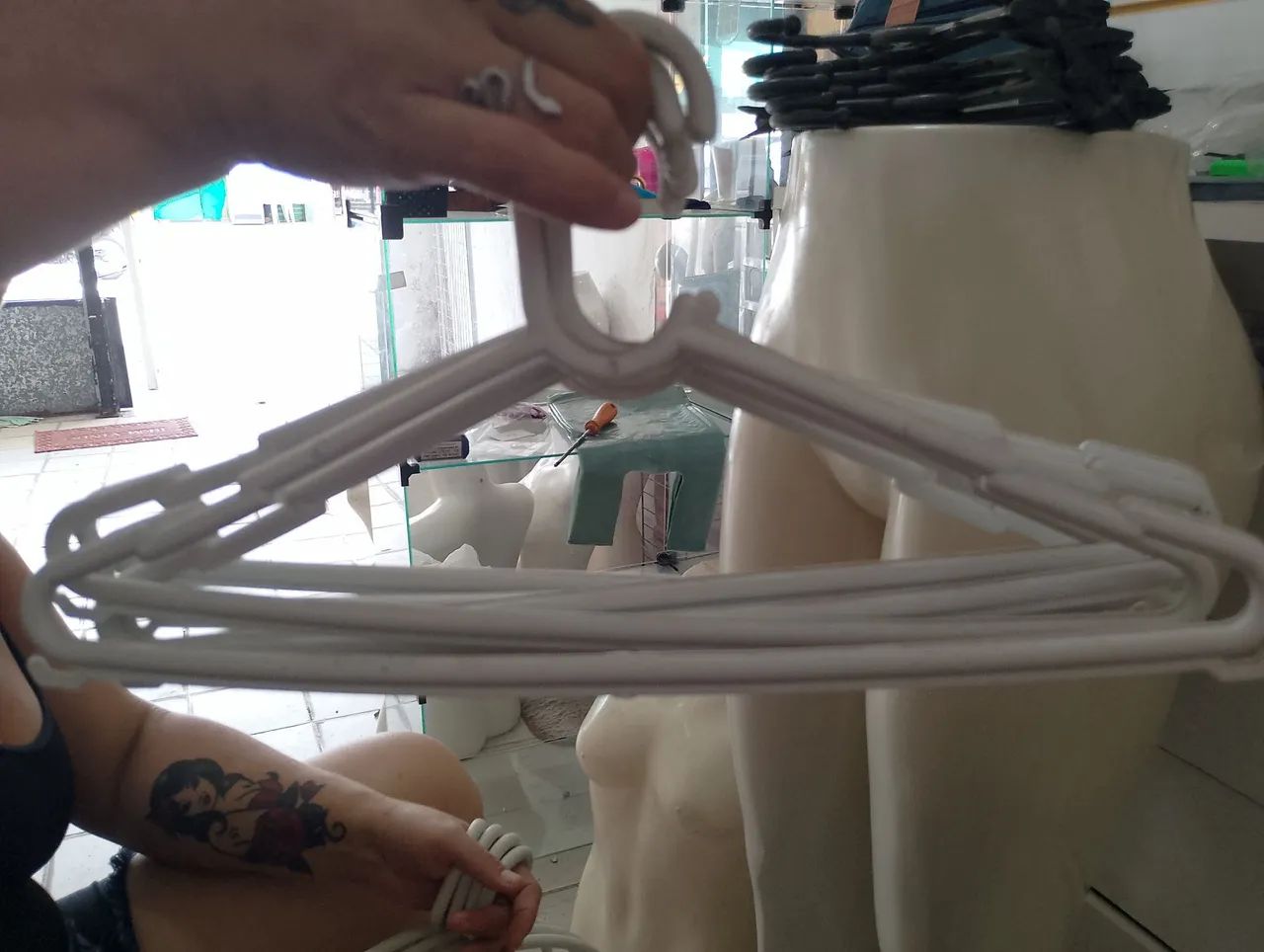 150 cabides de roupa