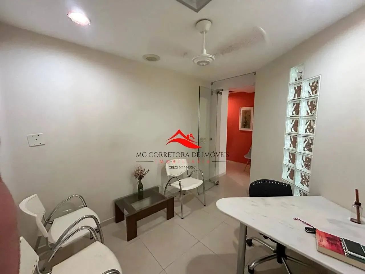 Sala comercial para alugar no bairro Praia do Suá - Vitória/ES