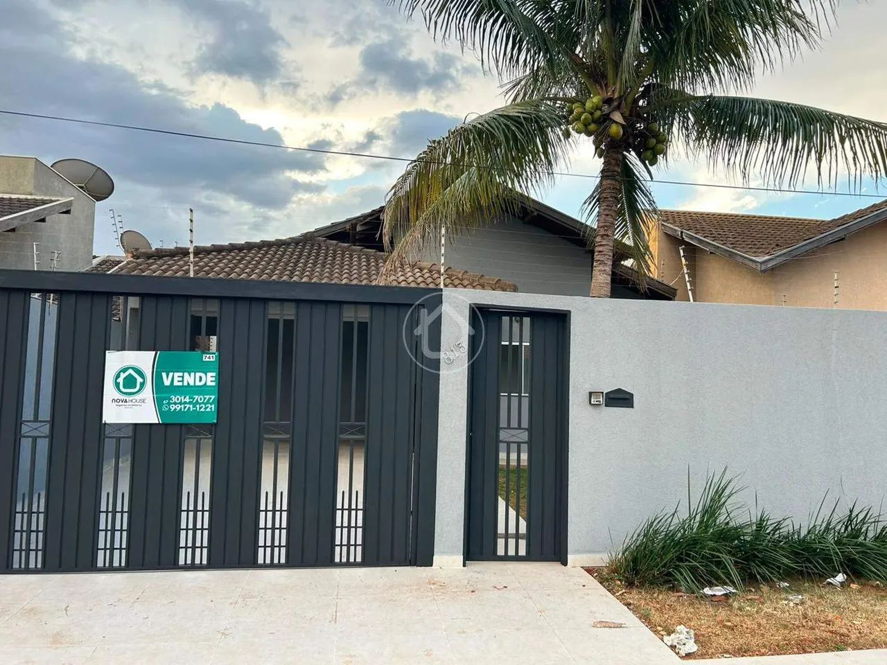 CASA COM SUÍTE E QUINTAL AMPLO NO RITA VIEIRA