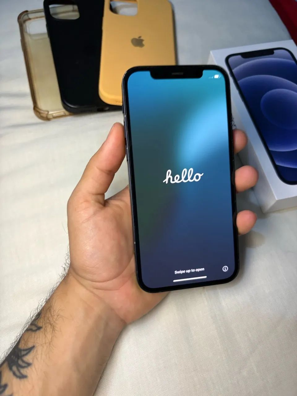 iPhone 12 64GB / Cabo Lightning tipo C - Foto 2