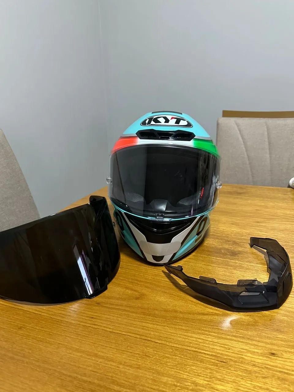 Capacete KYT TT Course Dennis Foggia Leopard Azul  - Foto 7