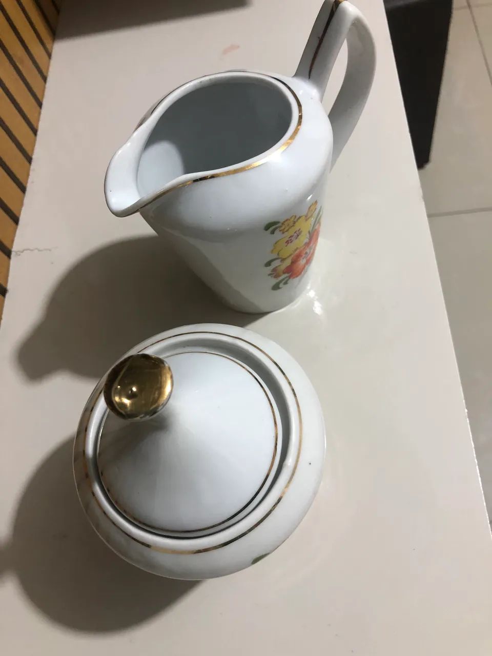 Conjunto Açucareiro e Leiteira porcelana  - Foto 2