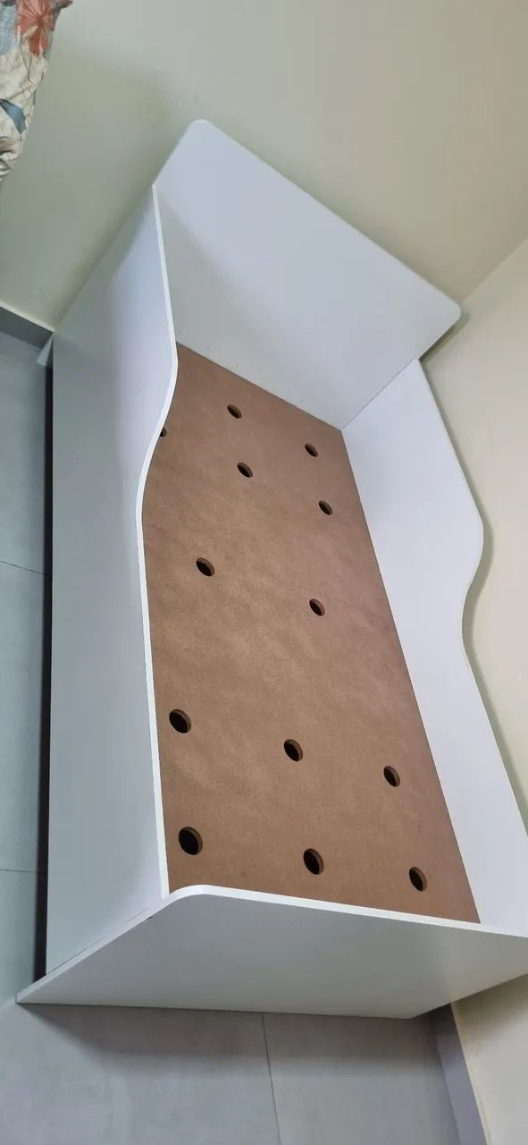 Vende-se cama para colchão Solteirão/Viúva 