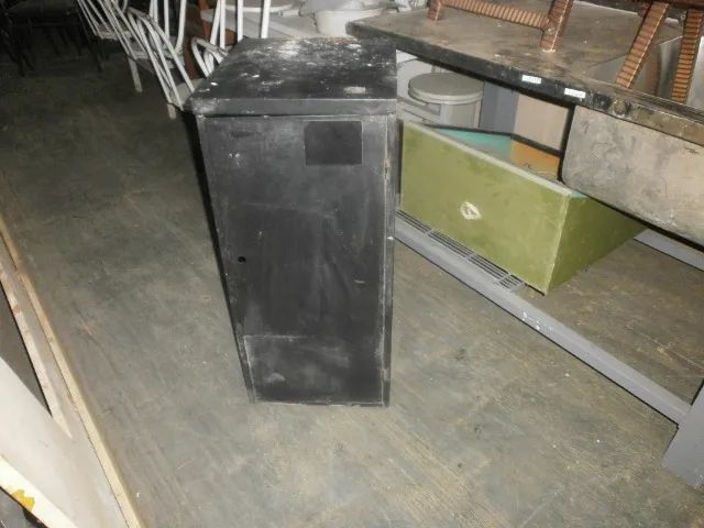 balcão de chapa - cor preto com 1 porta - Foto 4