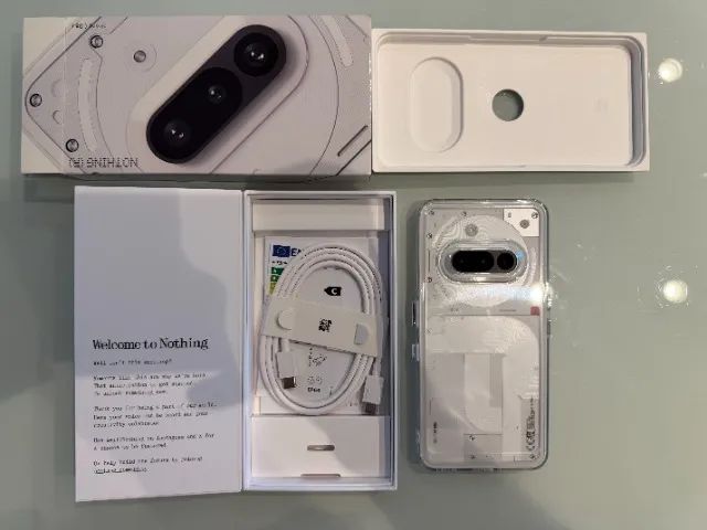 Smartphone Nothing Phone 3a - 12GB RAM e 256GB Armazenamento