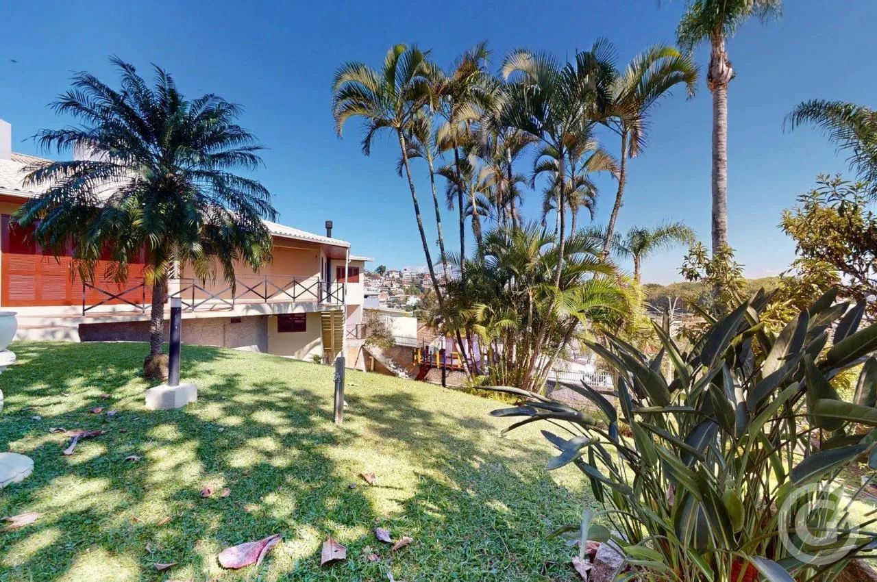 Casa ampla com localização ideal em Florianópolis - Foto 2
