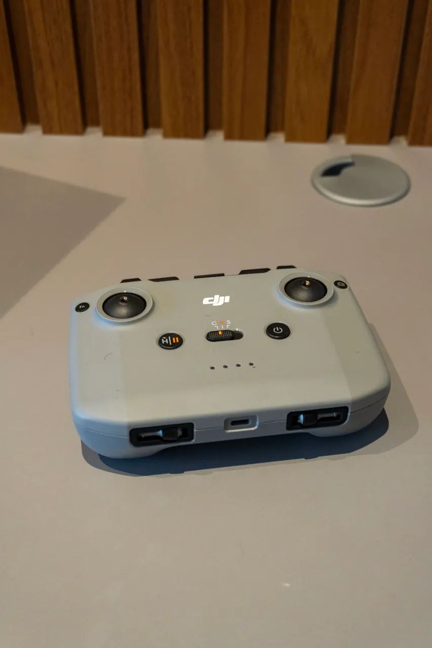 Drone DJI Neo + Kit controle + Case - Foto 5
