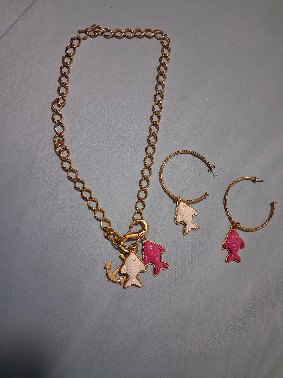 Colar e argola peixes bijoux