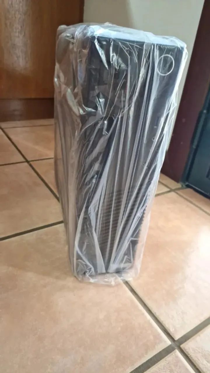 ODesktop Lenovo ThinkCenter M93p - Intel Core i7 de 4ª Geração, 8gb de RAM e SSD de 240 GB