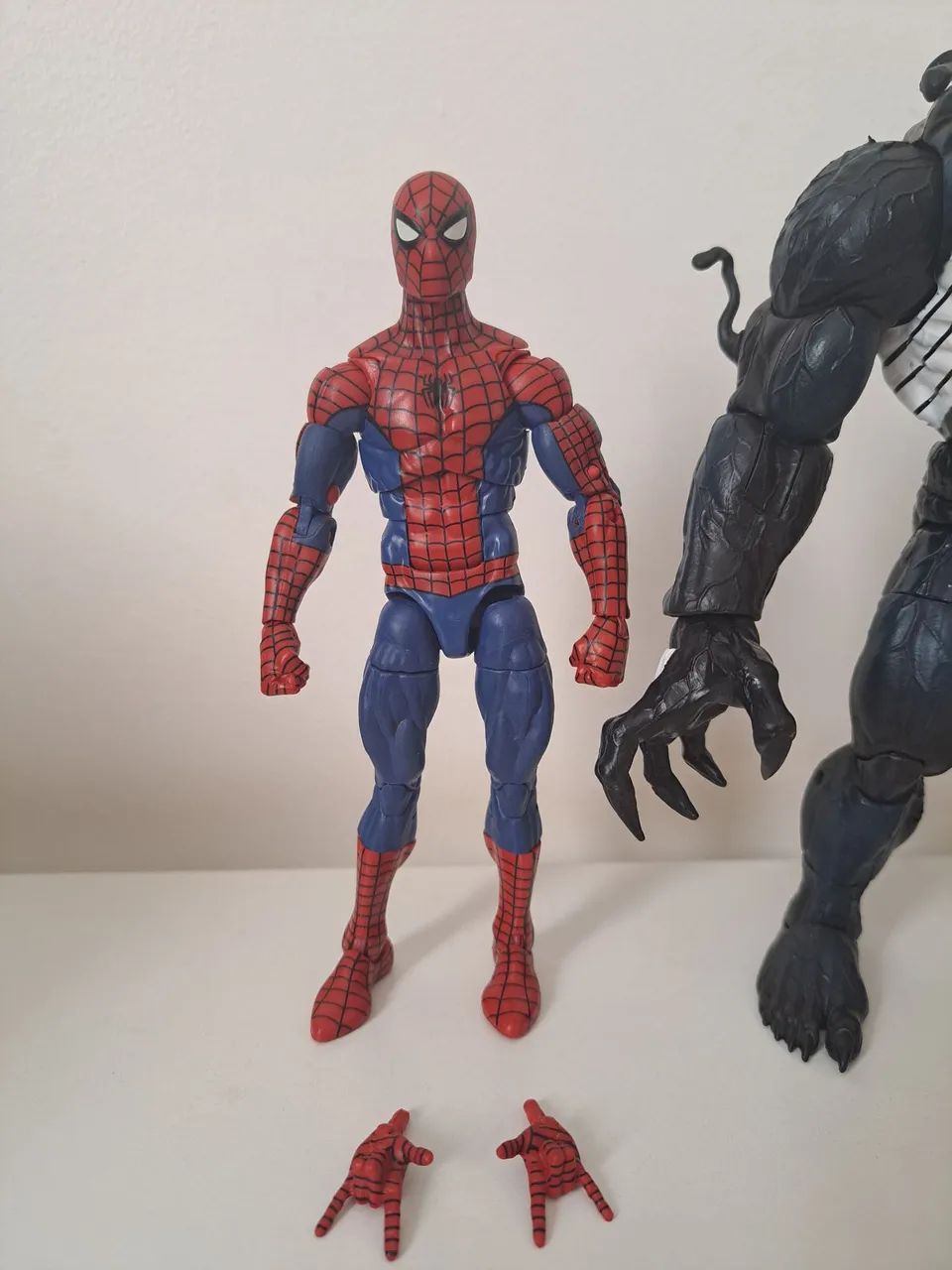 Marvel Legends Homem-aranha e Venom - Foto 4