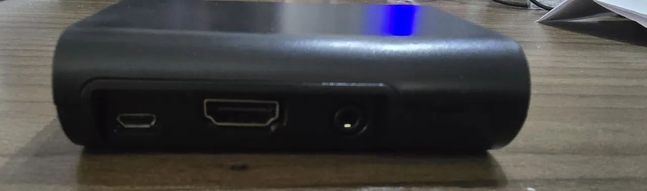 Raspberry Pi 3 Model B V1.2 com case e fonte - Foto 2