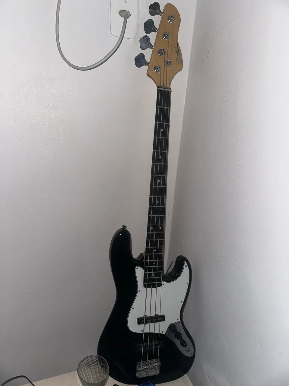 Contra baixo giannini gb-100