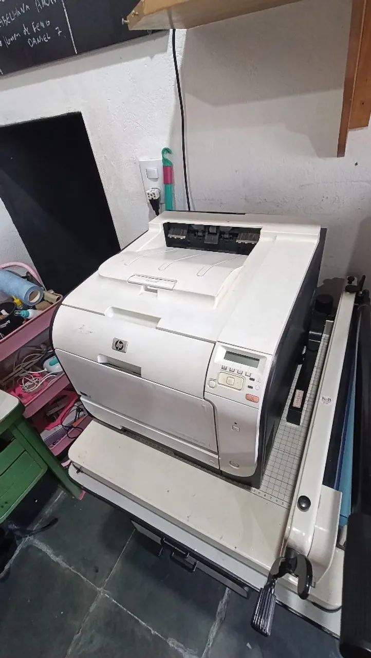 Impressora LaserJet pro 400 color HP - Foto 2
