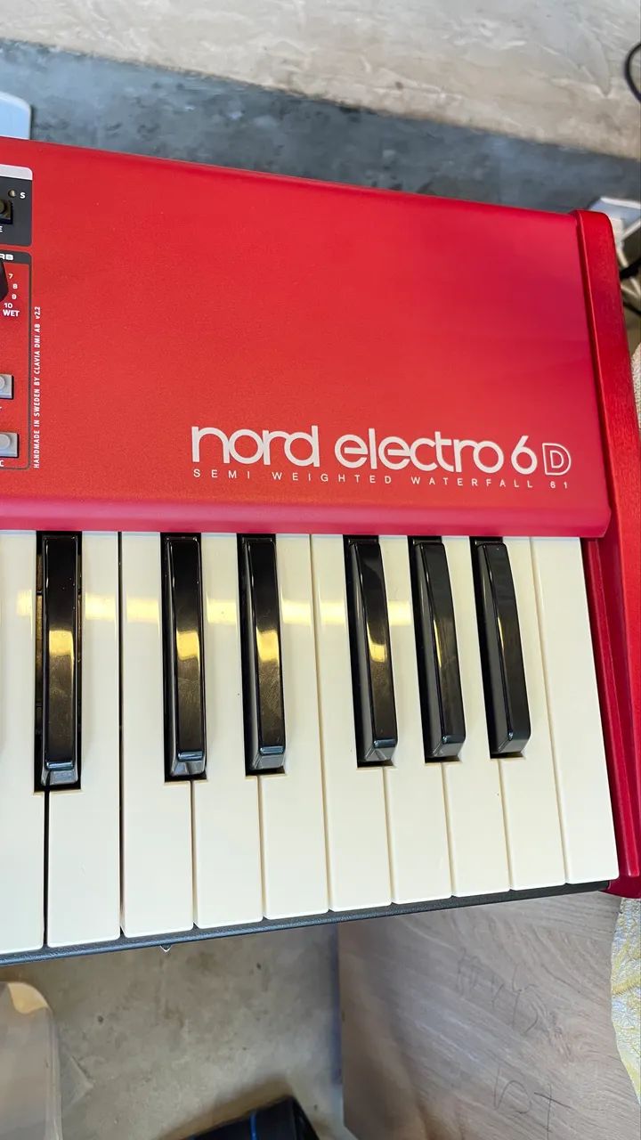 Teclado Nord Electro 6D 61