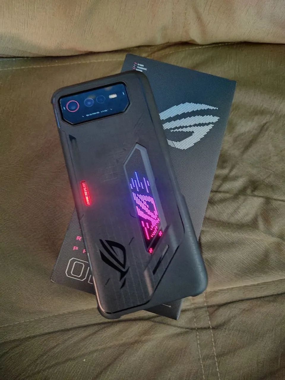 Rog phone 6 12/256 com aeroactive cooler - Foto 5