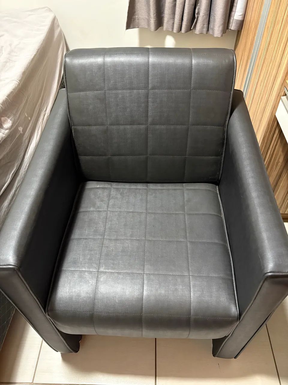 Poltrona Premium - Impecável | Recepção, Escritório ou Barbearia - Foto 2