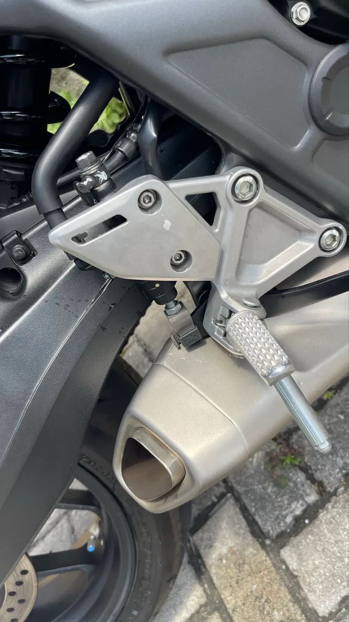 Honda CB650R E-clutch - Foto 4