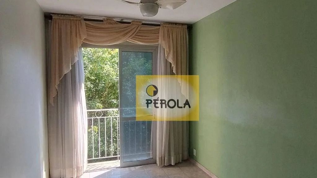 Apartamento desocupado 3 dormitórios com elevador e sacada