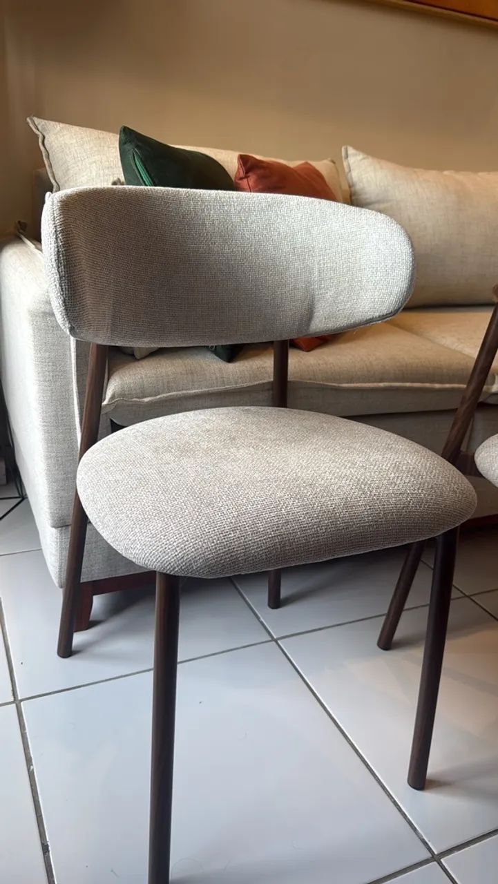 Vendo 2 Cadeiras novas - Foto 4