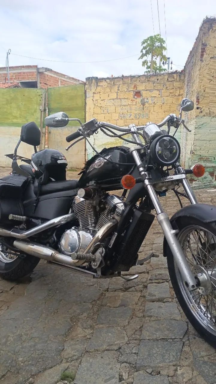 Shadow 600