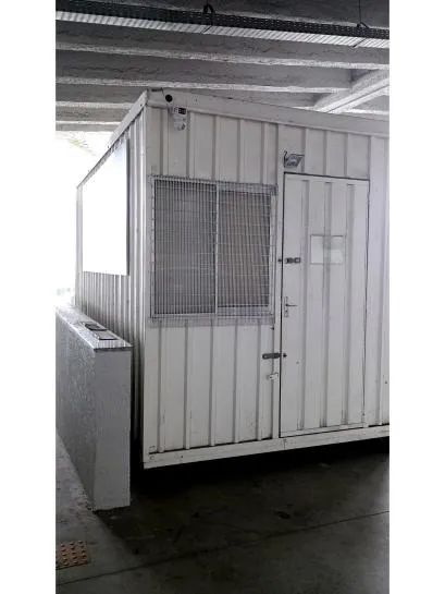 CONTAINER 