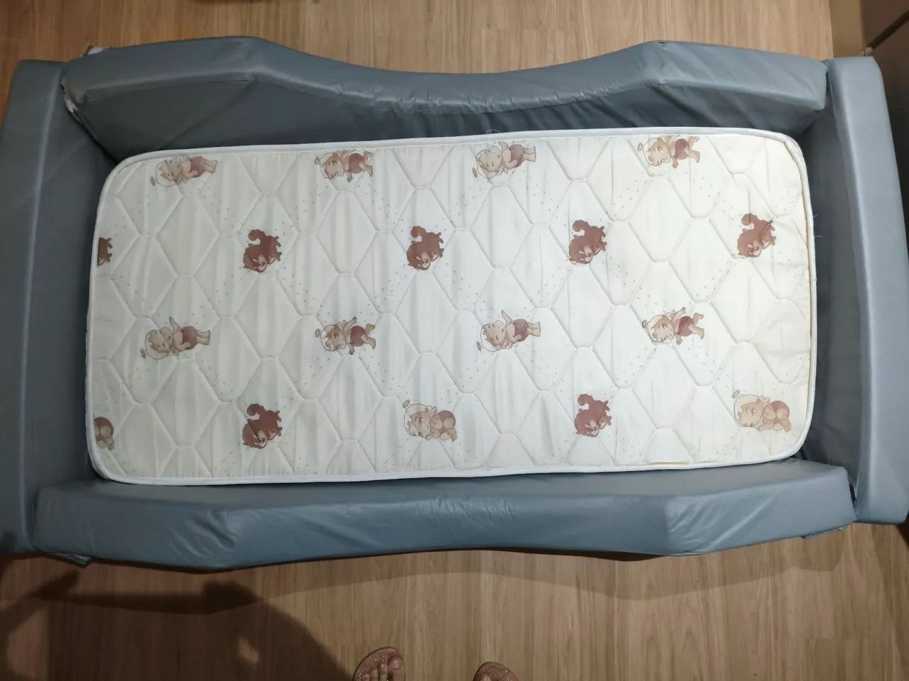 Vendo mini cama montessoriana com colchão  - Foto 2