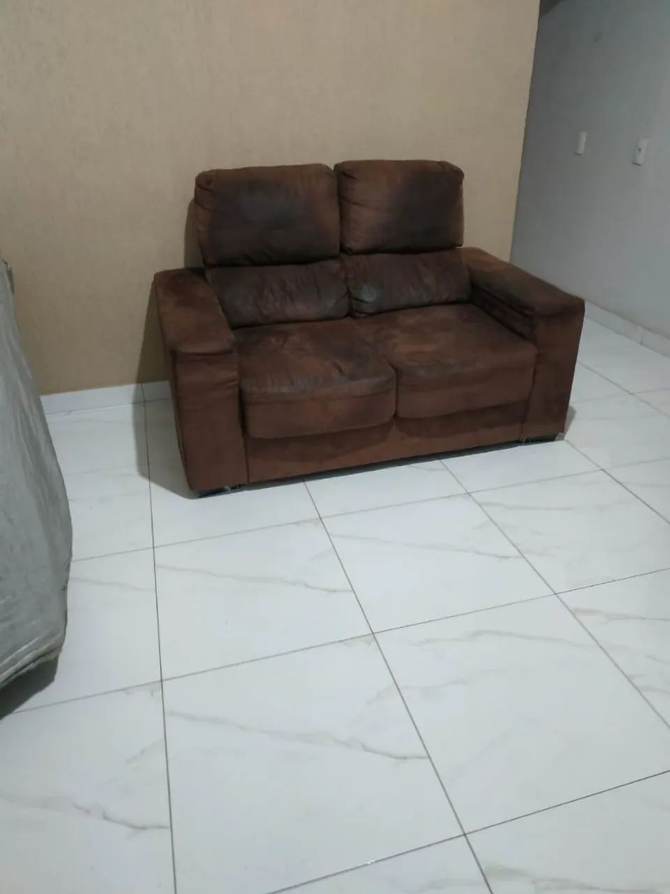 Sofá retrátil  3 e 2 lugares usado em perfeito estado  - Foto 2