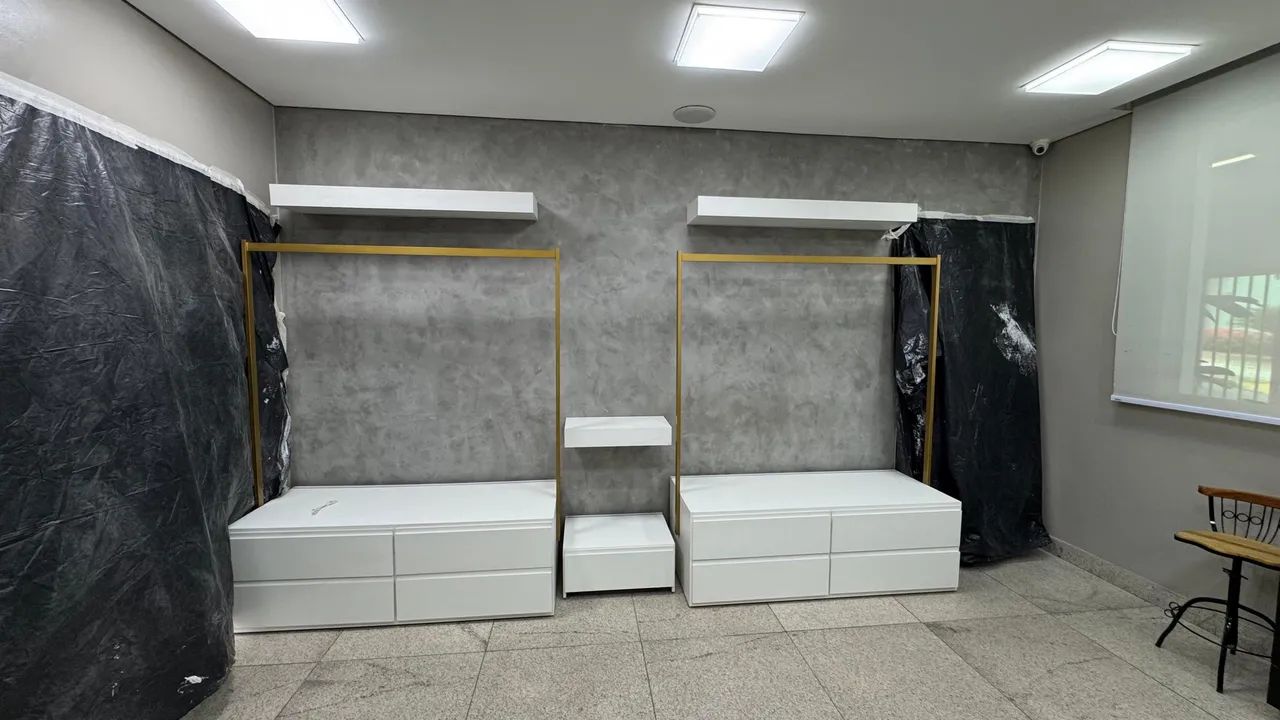 Móveis com Led - loja de roupa