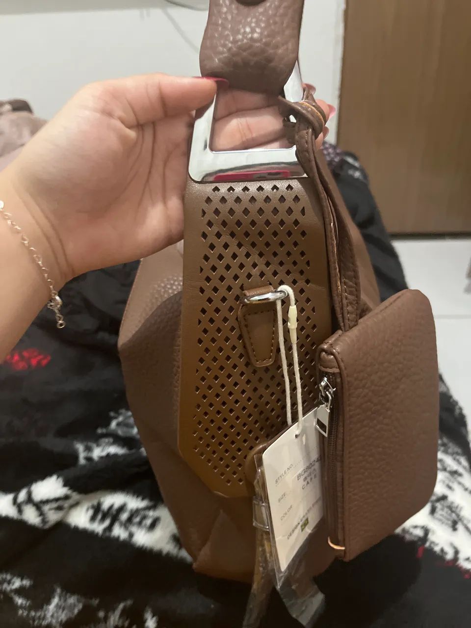 Bolsa de ombro slouchy marrom - Foto 2