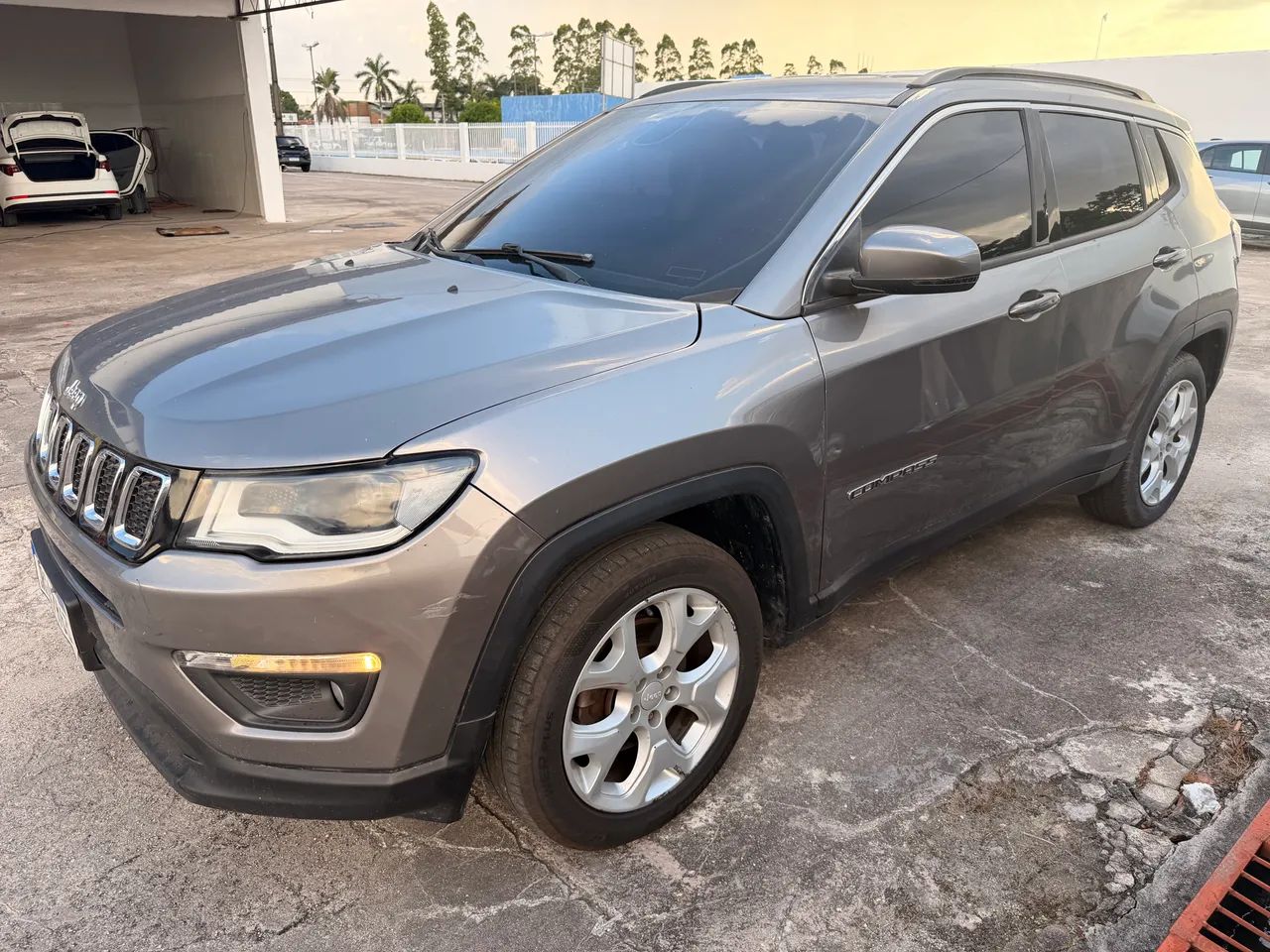 Jeep Compass 2.0 16V FLEX LONGITUDE AUTOMÁTICO 2021