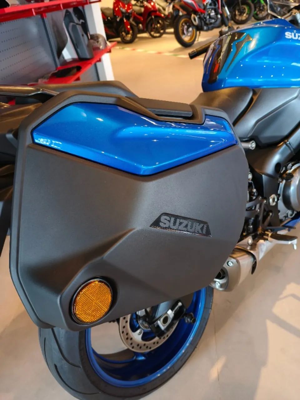 Suzuki GSX-S 1000 GT 2024 - Foto 5