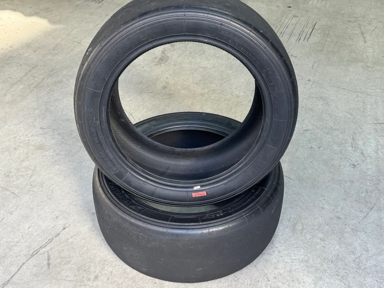 Pneu slick aro 17