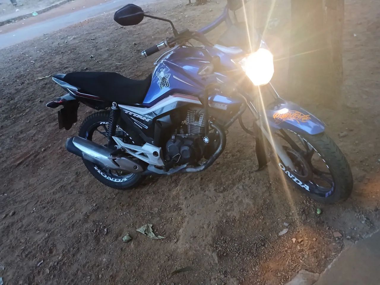 Vendo moto Titan 160 2020 
