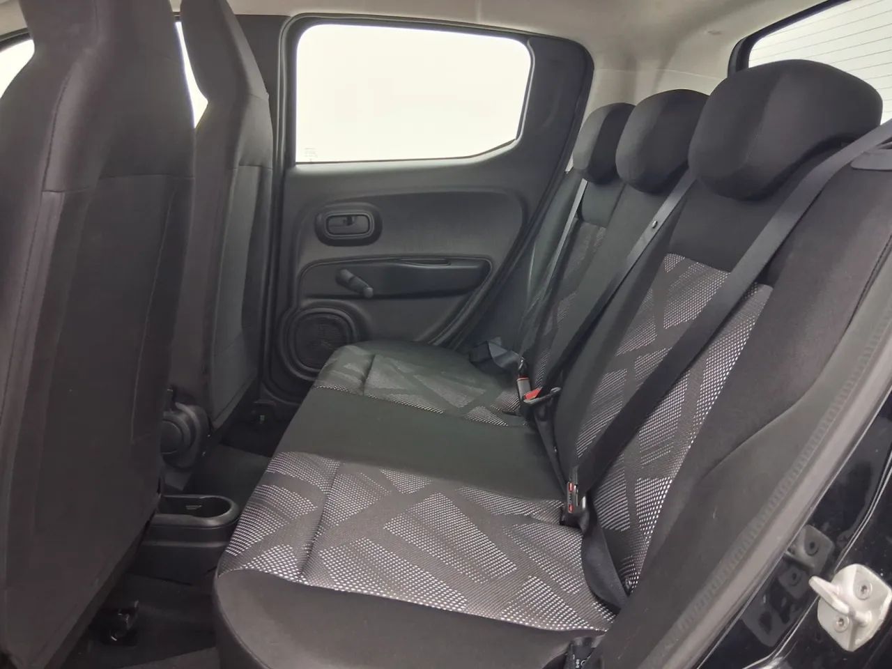 Fiat Mobi LIKE 1.0 Fire Flex 5p., foto 17 de 18