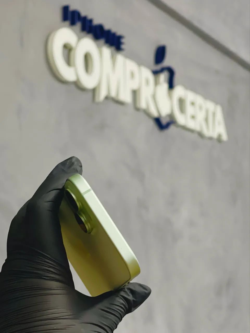 iPhone 15 128GB/ troco por iPhone 12 ou superior + volta - Foto 5