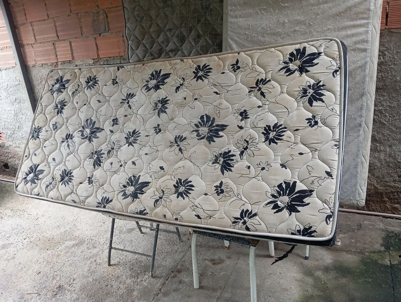 Cama de solteiro 