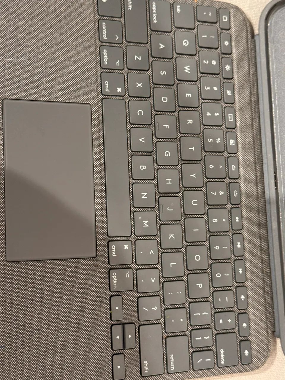 Teclado Logitech iPad 10 e 11 10.9" Combo Touch Retroiluminado  - Foto 3