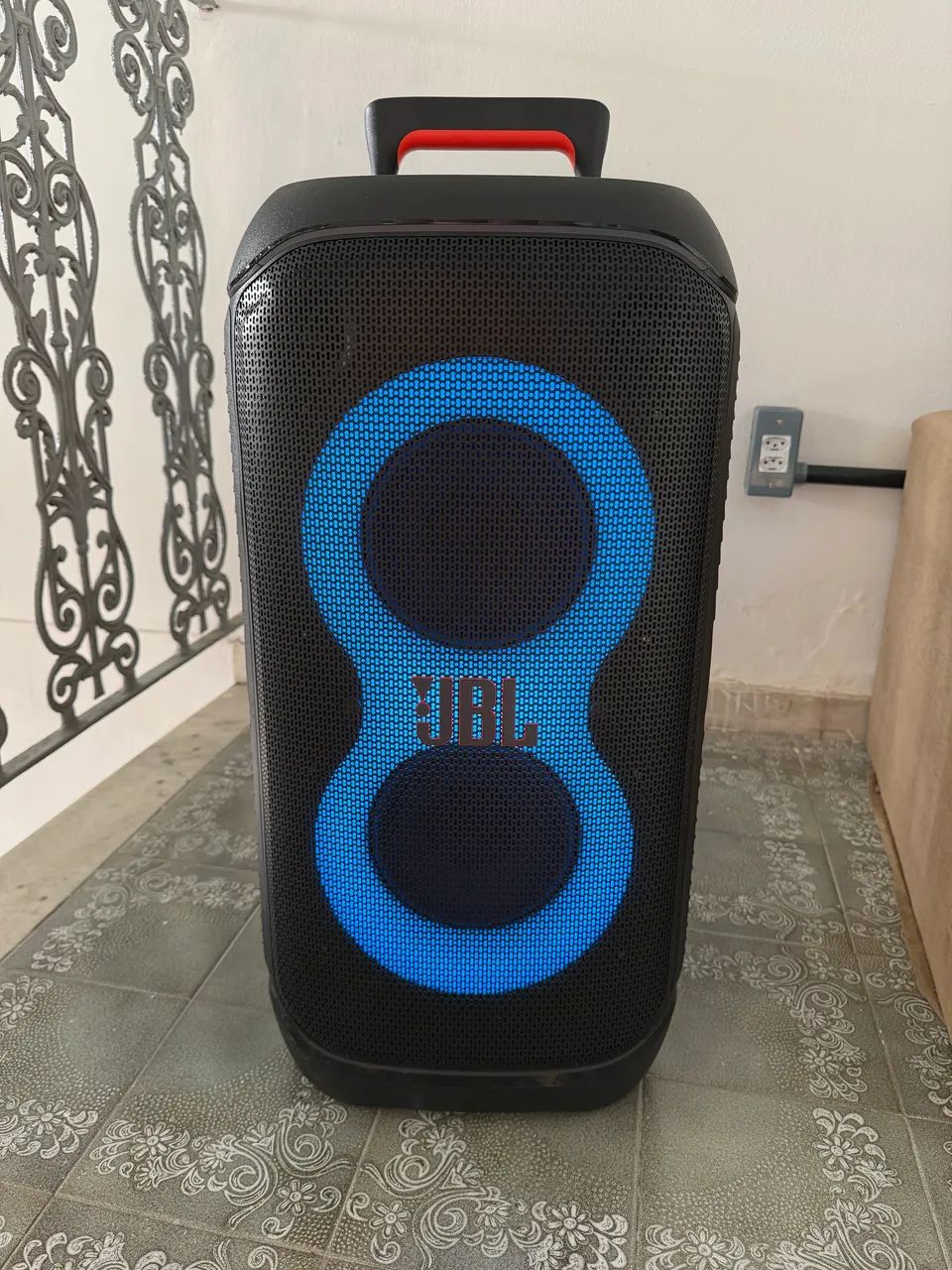 VENDO JBL PARTYBOX STAGE 320 SEMI NOVA 