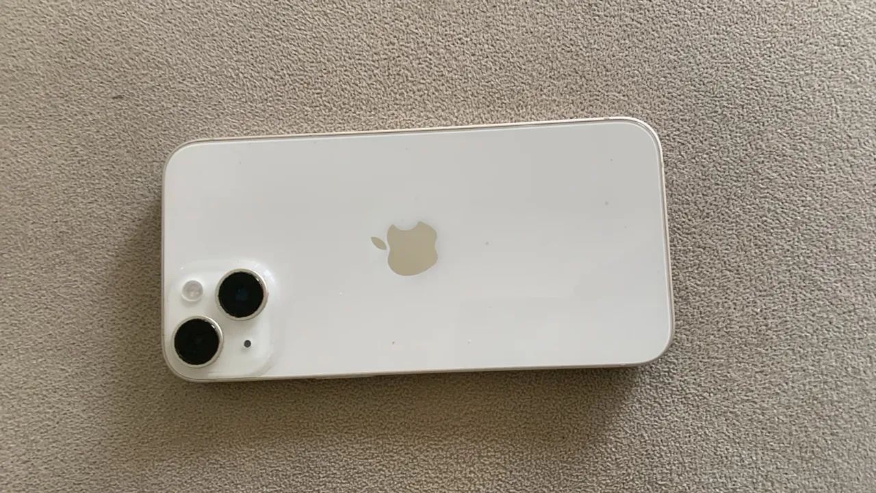iPhone 14 sem marca de uso praticamente zero