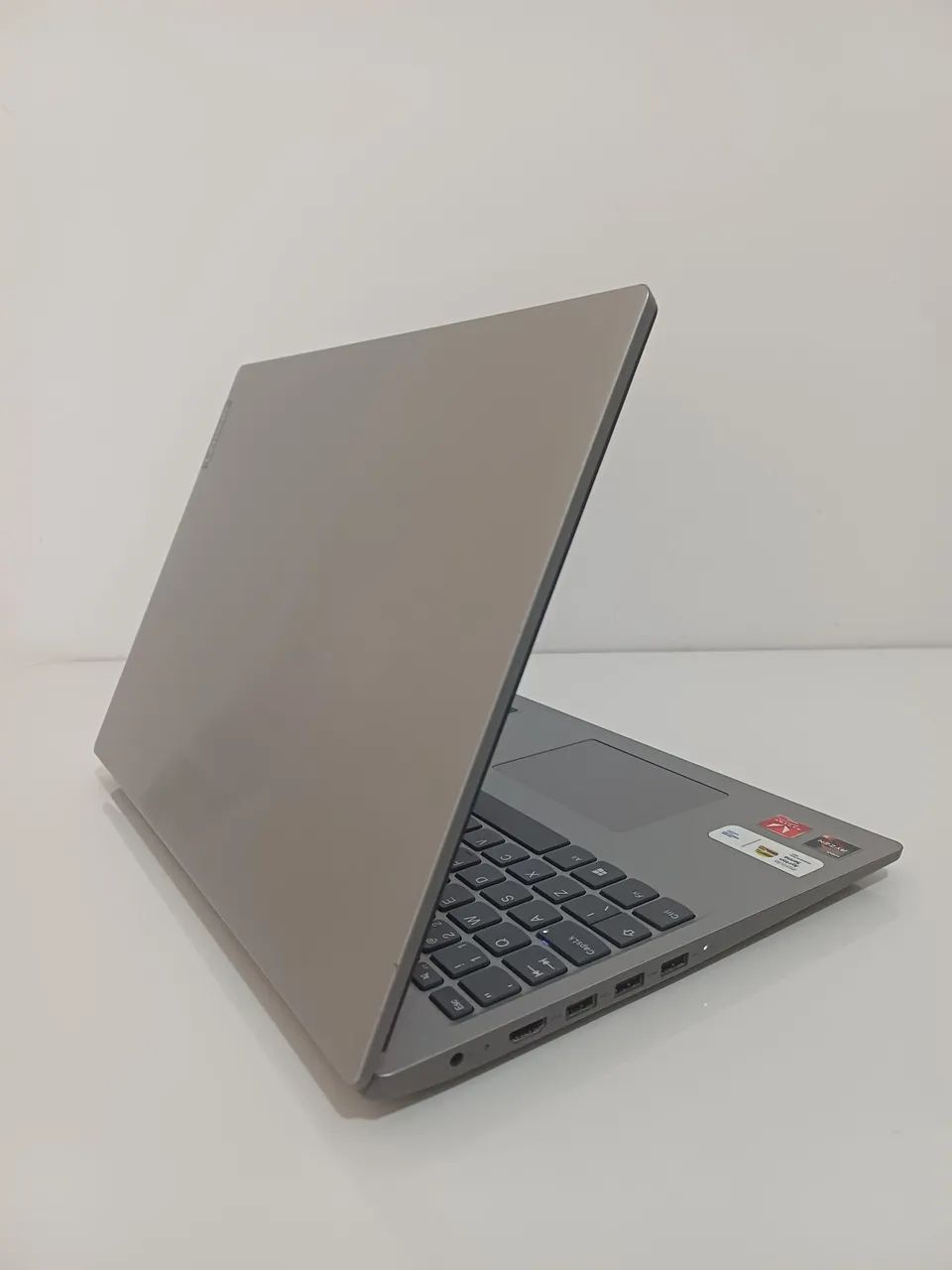 Lenovo Gamer Ryzen 5-3500u, 256 Gb nvme, 8 Gb, Placa video Radeon V8 2gb - Foto 4
